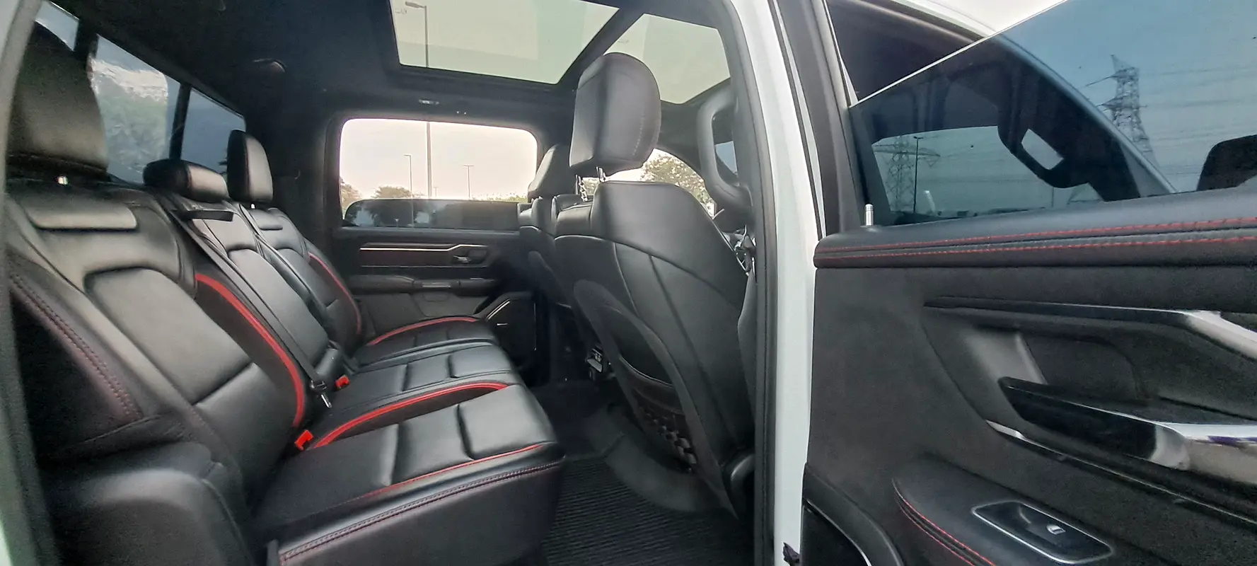 RAM 1500 TRX V8 Lux 2023 - photo 12 - Import Émirats | International Cars