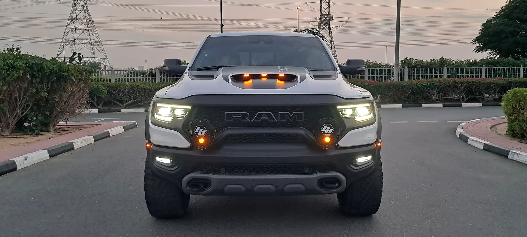 RAM 1500 TRX V8 Lux 2023 - photo 3 - Import Émirats | International Cars