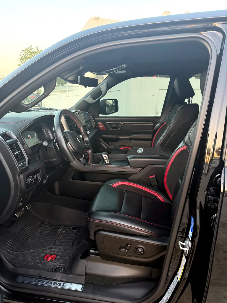 RAM 1500 TRX V8 Lux 2023 - photo 11 - Import Émirats | International Cars