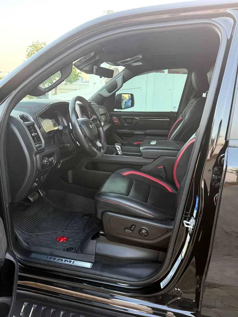 RAM 1500 TRX V8 Lux 2023 - photo 2 - Import Émirats | International Cars