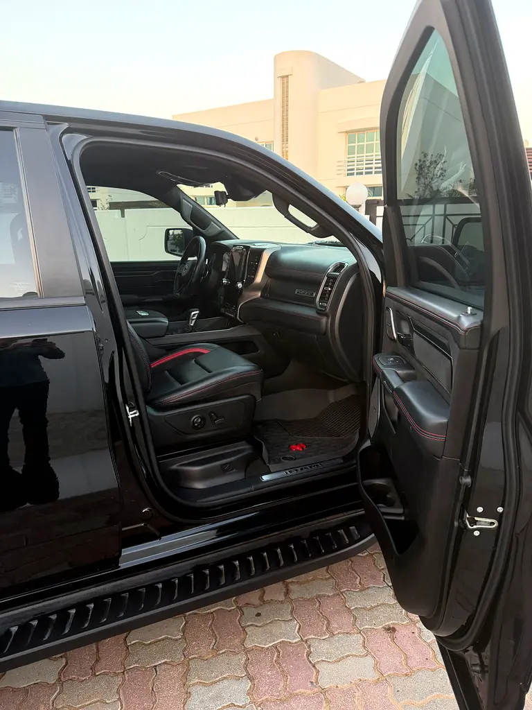 RAM 1500 TRX V8 Lux 2023 - photo 3 - Import Émirats | International Cars