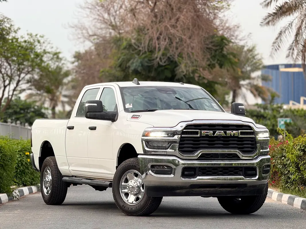 RAM 2500 Bighorn 2025 - photo 5 - Import Émirats | International Cars