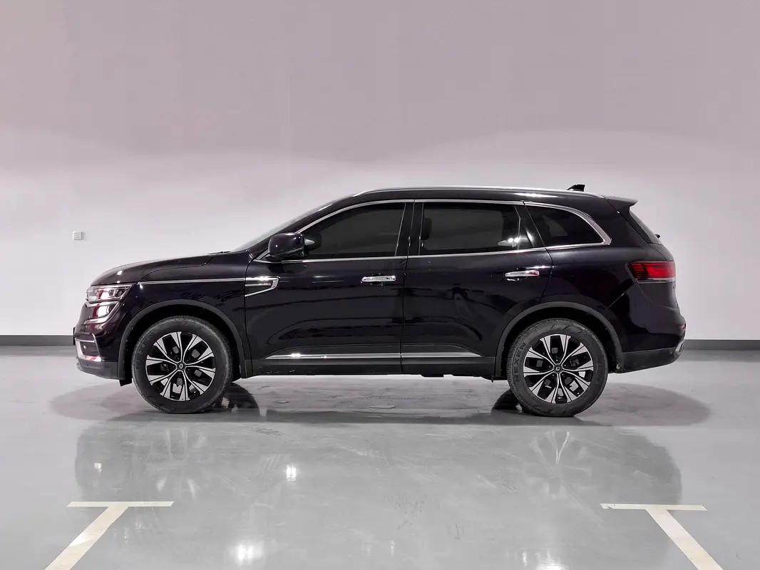 RENAULT Koleos 2023 - photo 8 - Import Émirats | International Cars