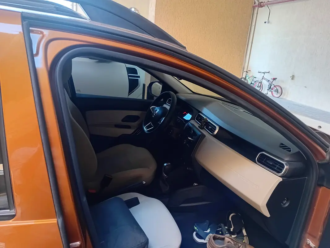 RENAULT Duster PE 2021 - photo 4 - Import Émirats | International Cars