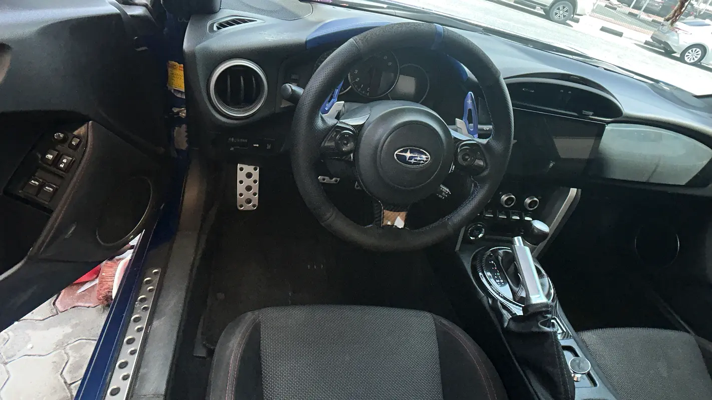 SUBARU BRZ Limited 2017 - photo 8 - Import Émirats | International Cars