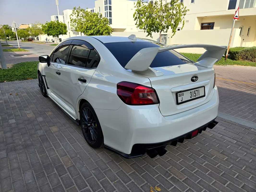 SUBARU Impreza WRX STI 2018 - photo 2 - Import Émirats | International Cars