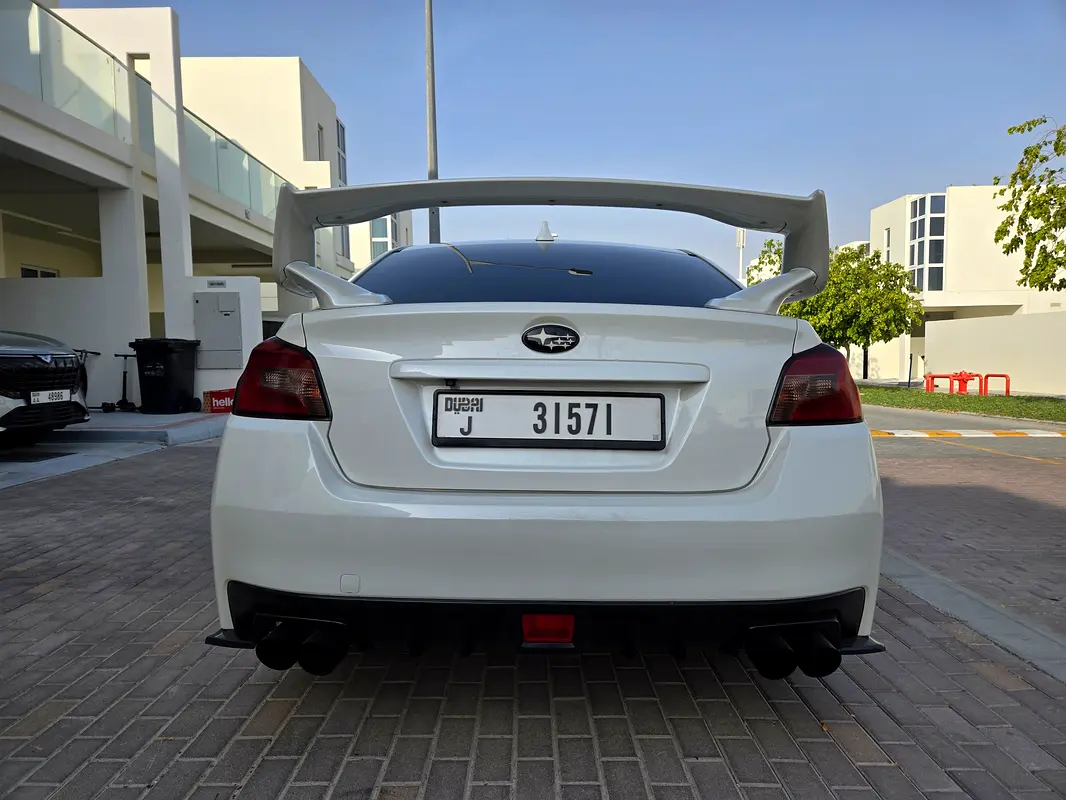 SUBARU Impreza WRX STI 2018 - photo 4 - Import Émirats | International Cars