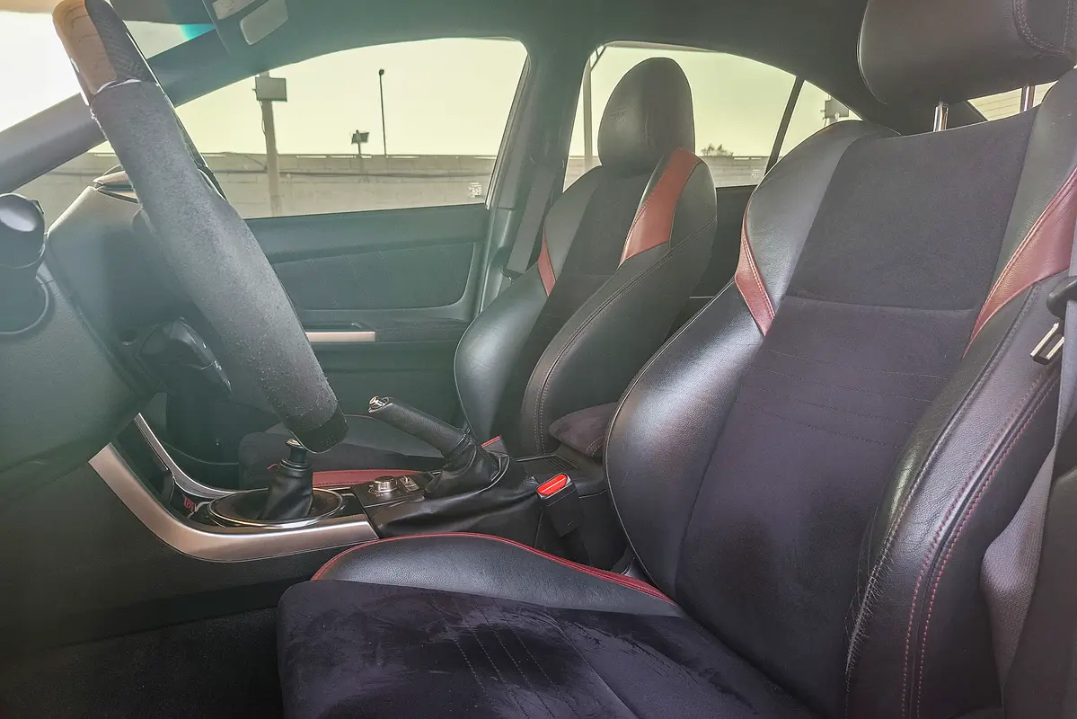 SUBARU WRX STI 2017 - photo 11 - Import Émirats | International Cars