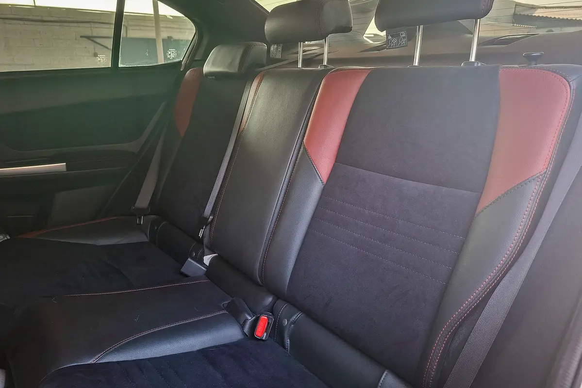 SUBARU WRX STI 2017 - photo 12 - Import Émirats | International Cars