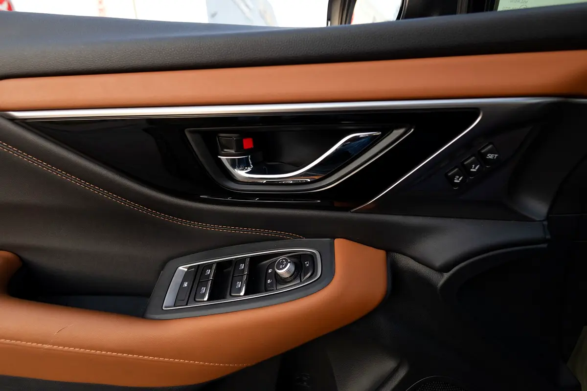 SUBARU Outback Touring Eyesight S 2023 - photo 12 - Import Émirats | International Cars