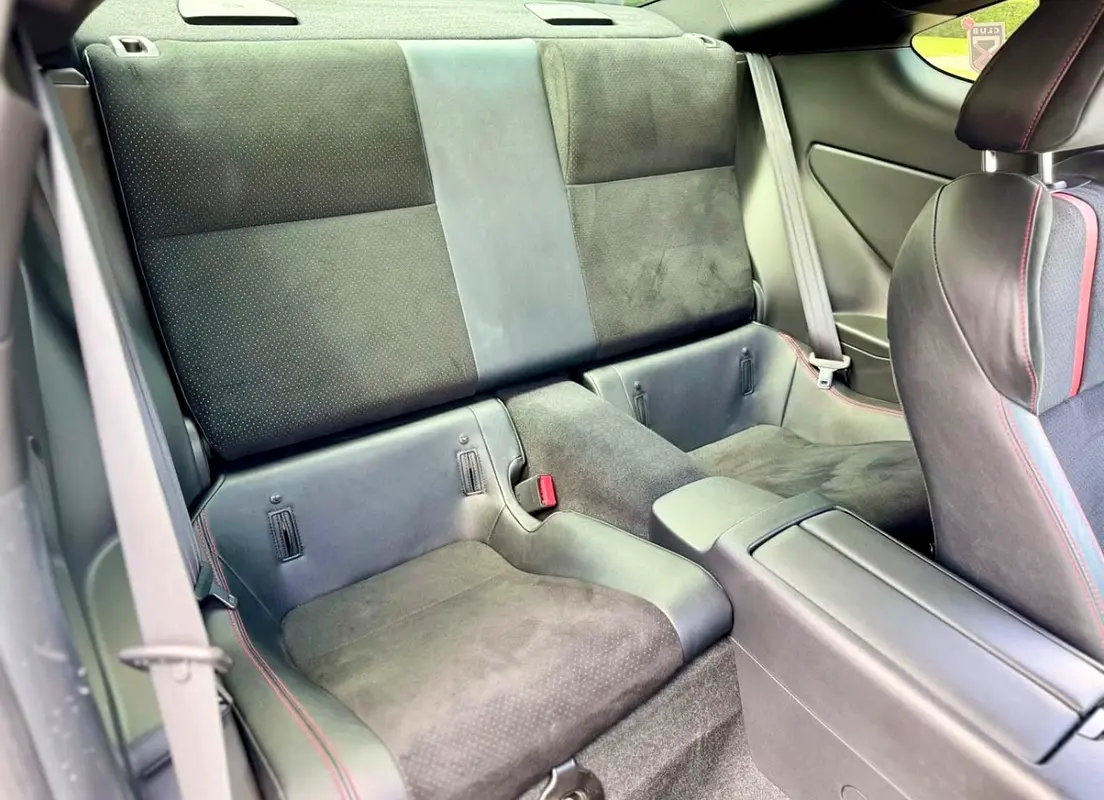 SUBARU BRZ MT 2023 - photo 8 - Import Émirats | International Cars