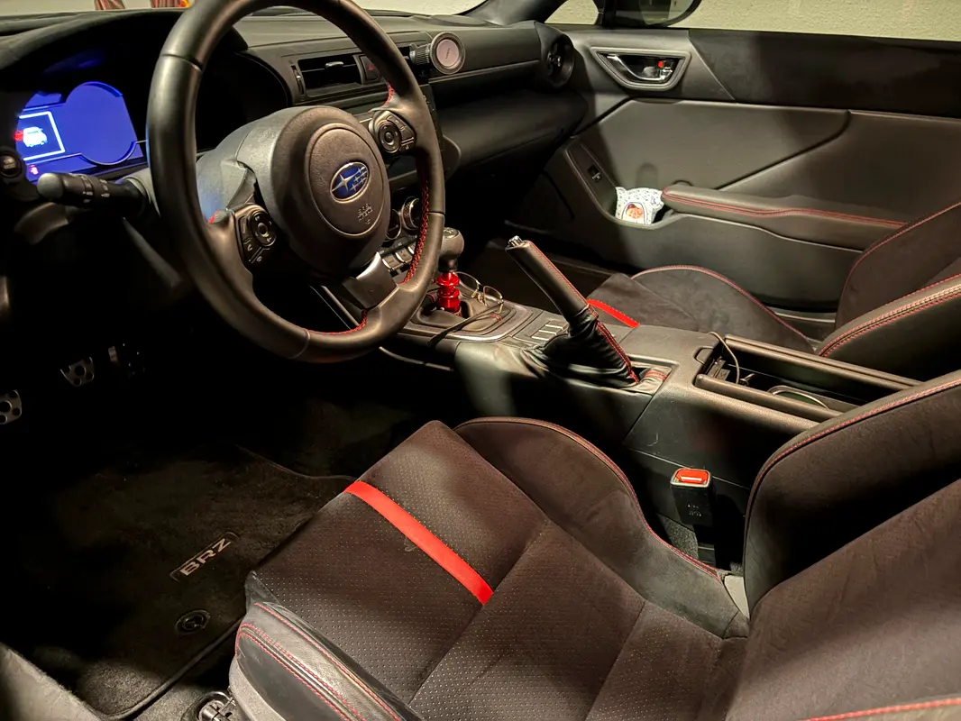 SUBARU BRZ Premium 2023 - photo 9 - Import Émirats | International Cars