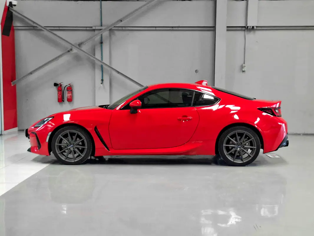 SUBARU BRZ Premium 2023 - photo 5 - Import Émirats | International Cars