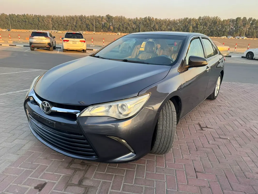 TOYOTA Camry GL 2016