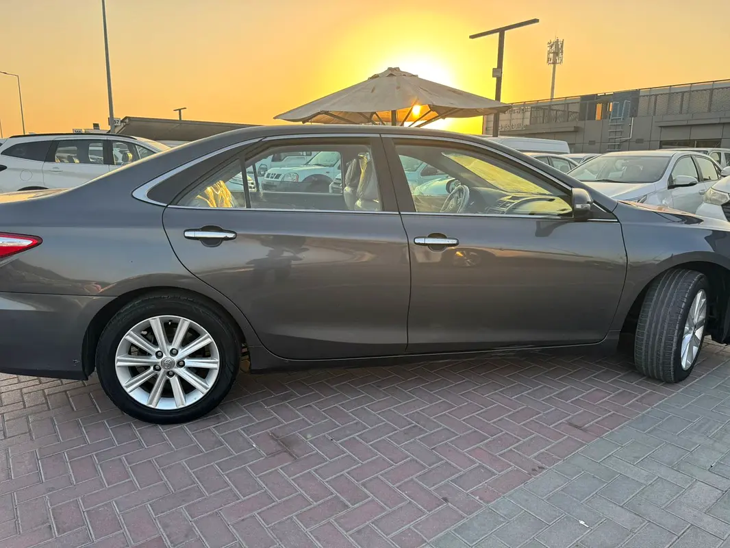 TOYOTA Camry GL 2016 - photo 6 - Import Émirats | International Cars