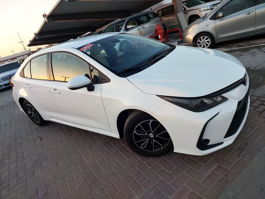 TOYOTA Corolla XLI 2022 - photo 2 - Import Émirats | International Cars