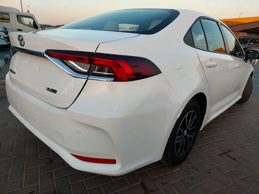 TOYOTA Corolla XLI 2022 - photo 5 - Import Émirats | International Cars