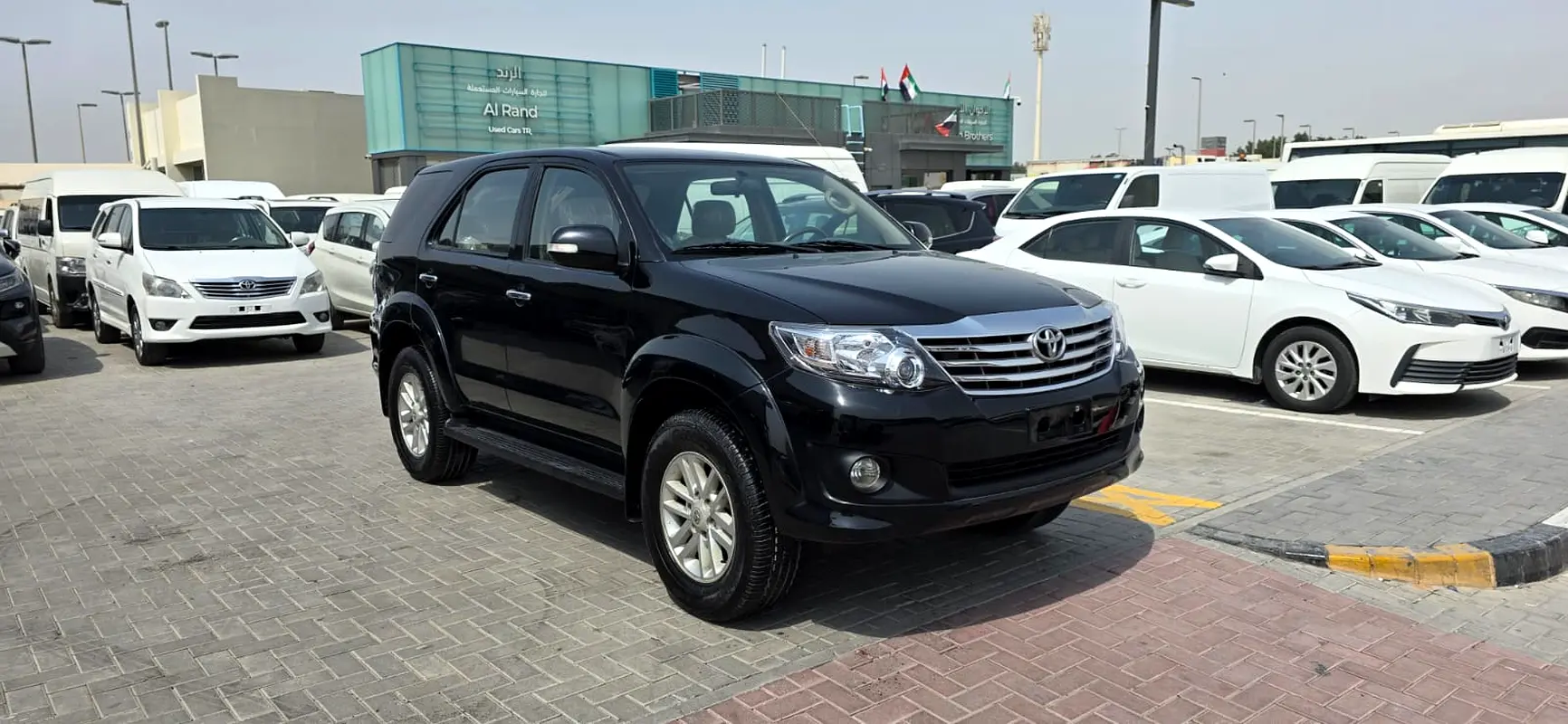 TOYOTA Fortuner SR5 2012