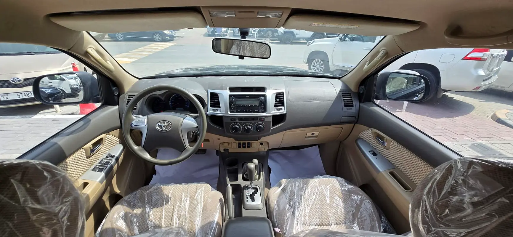 TOYOTA Fortuner SR5 2012 - photo 11 - Import Émirats | International Cars