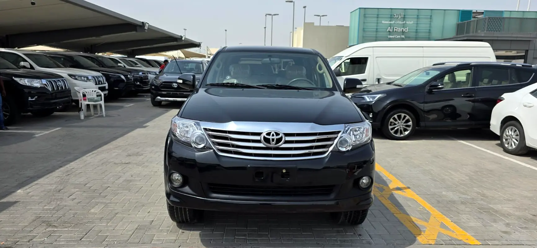 TOYOTA Fortuner SR5 2012 - photo 8 - Import Émirats | International Cars