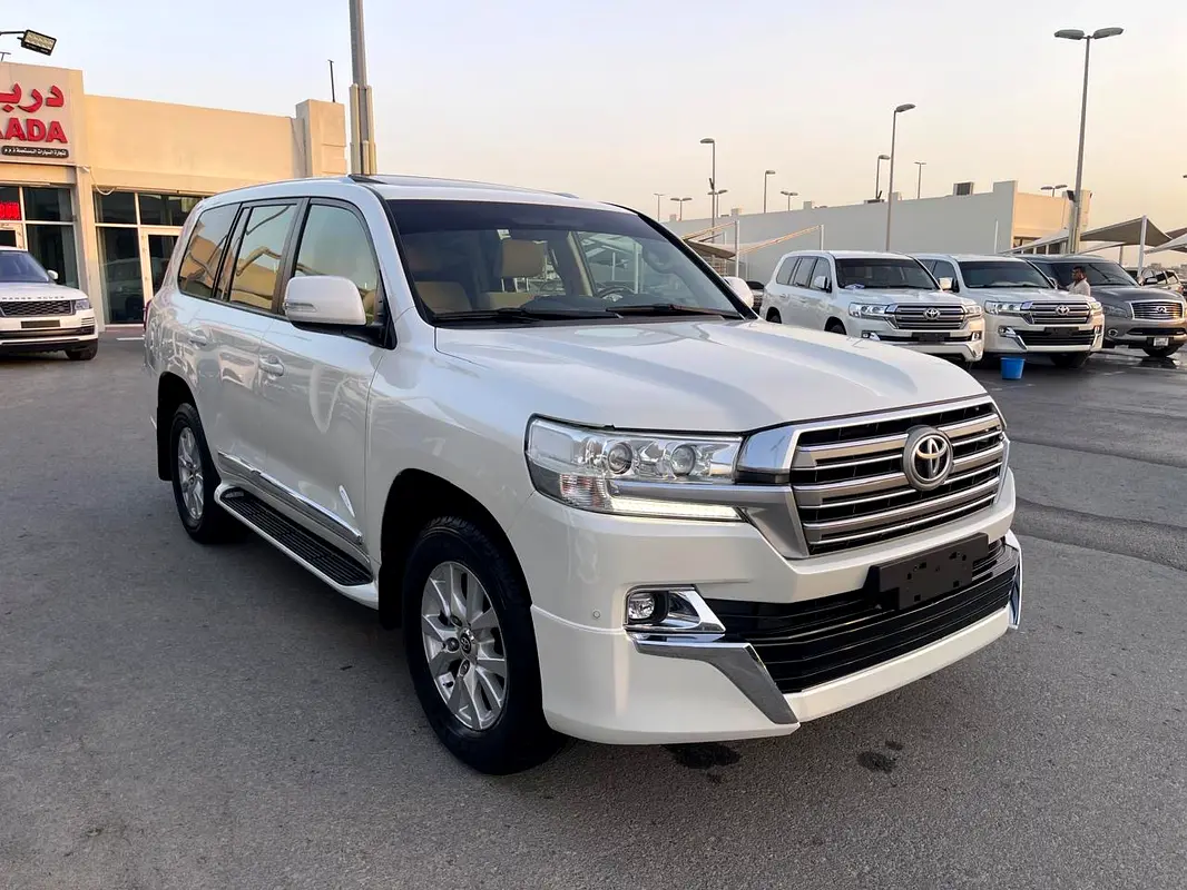 TOYOTA Land Cruiser GXR 2016 - photo 2 - Import Émirats | International Cars