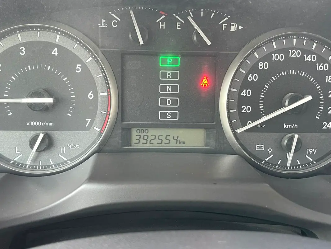 TOYOTA Land Cruiser GXR 2016 - photo 8 - Import Émirats | International Cars