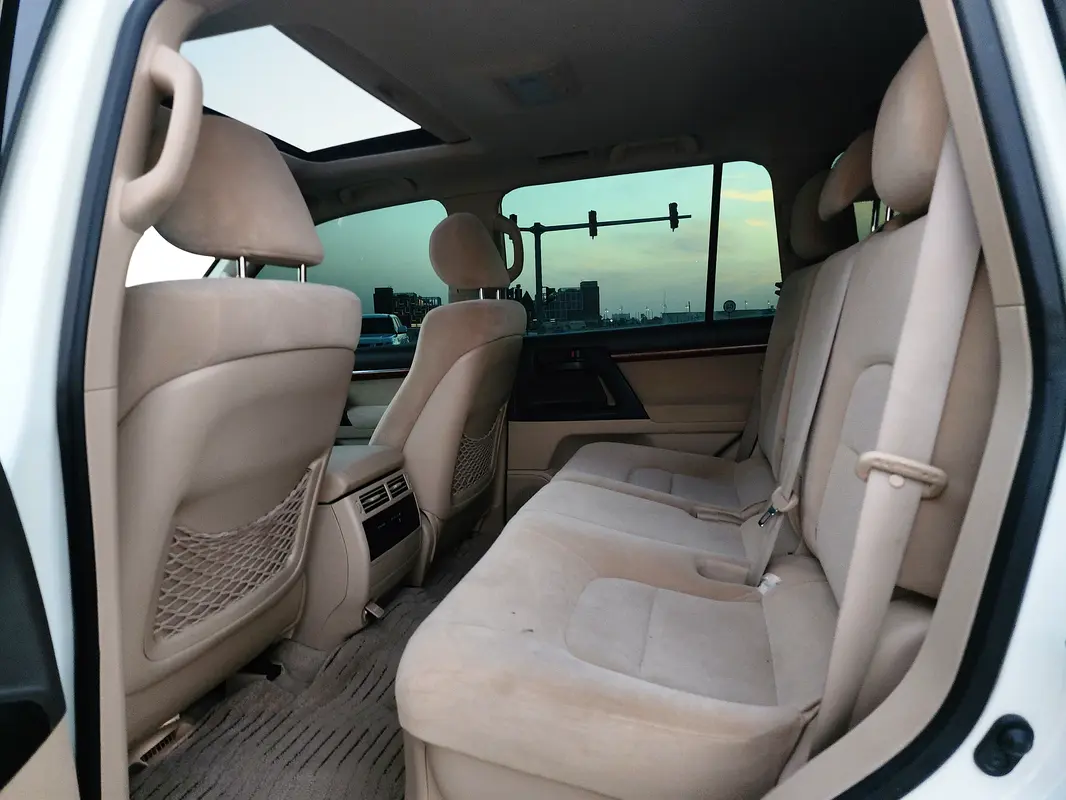 TOYOTA Land Cruiser 4.6L 2014 - photo 10 - Import Émirats | International Cars