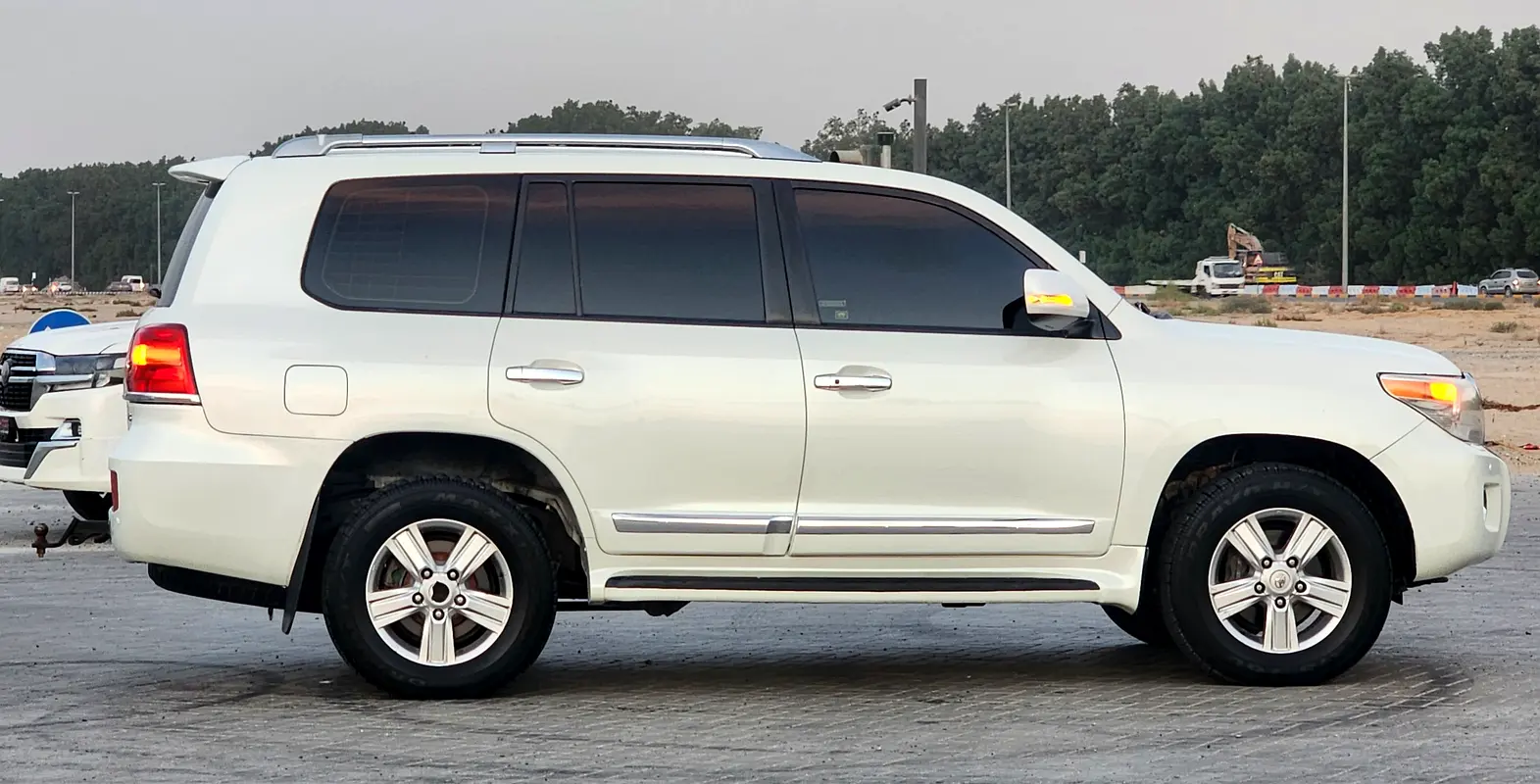 TOYOTA Land Cruiser 4.6L 2014 - photo 7 - Import Émirats | International Cars