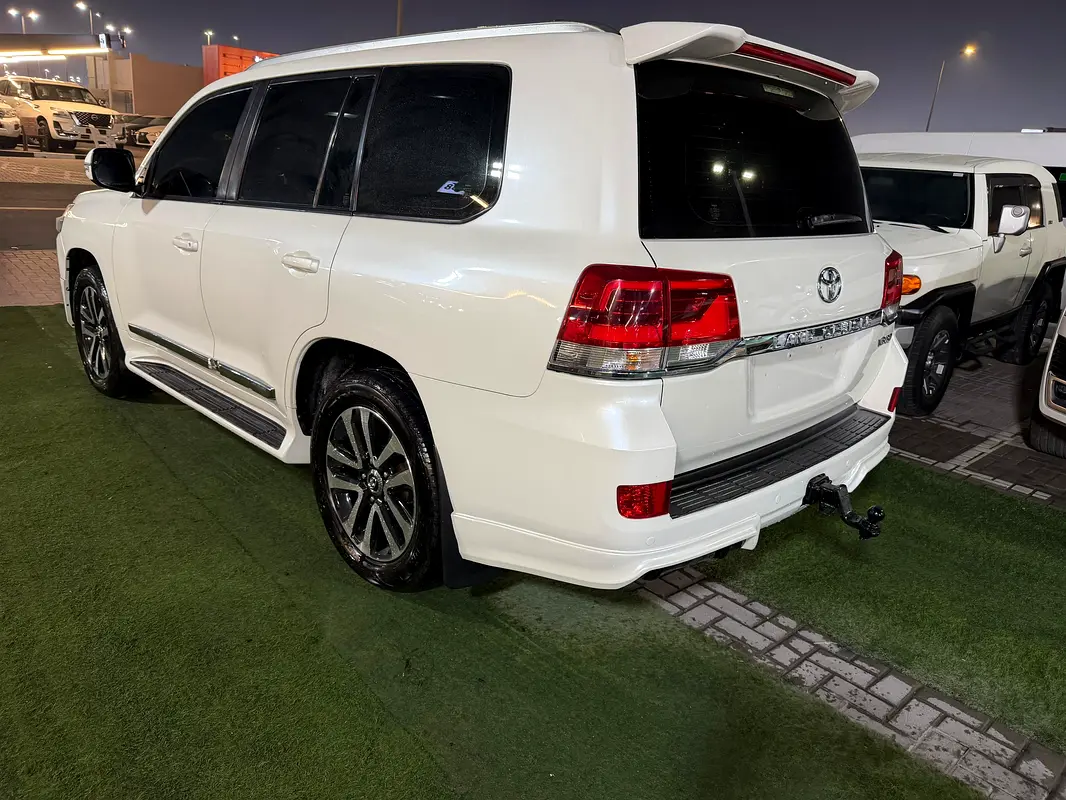 TOYOTA Land Cruiser 4.0L 2016 - photo 3 - Import Émirats | International Cars