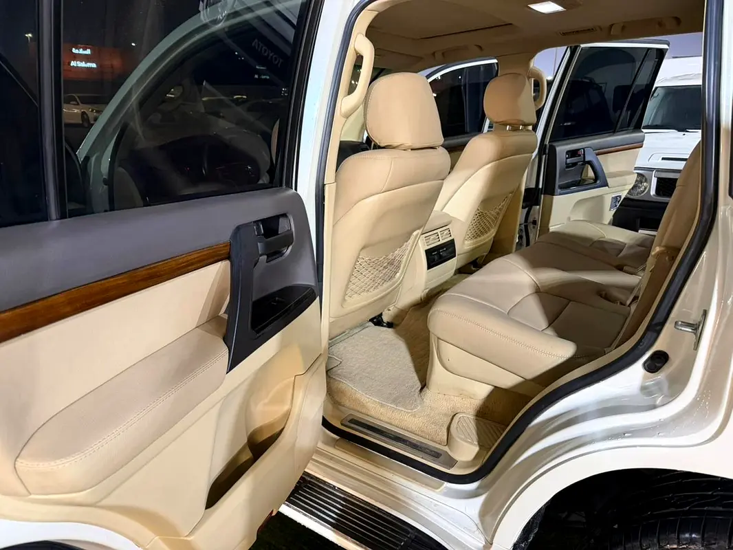TOYOTA Land Cruiser 4.0L 2016 - photo 5 - Import Émirats | International Cars