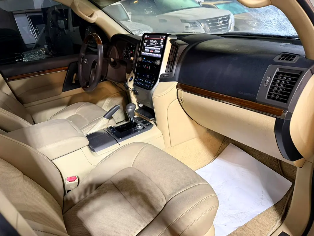 TOYOTA Land Cruiser 4.0L 2016 - photo 7 - Import Émirats | International Cars