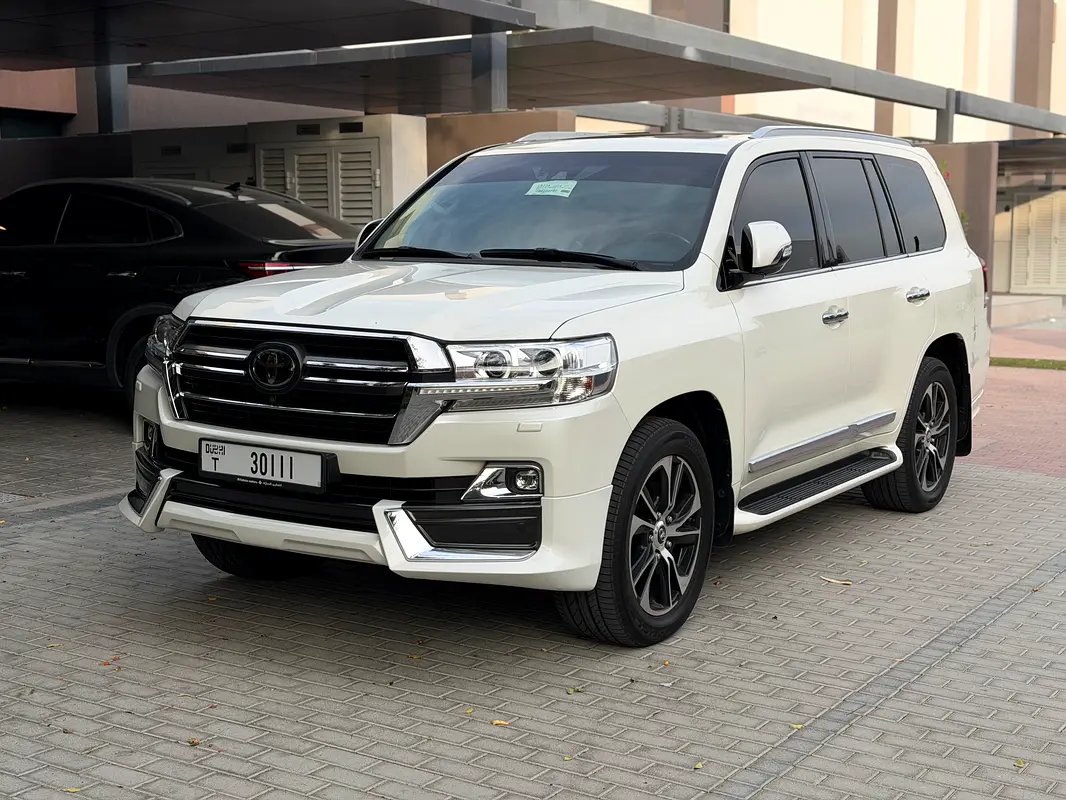 TOYOTA Land Cruiser VXR Grand Touring 2021 - photo 2 - Import Émirats | International Cars