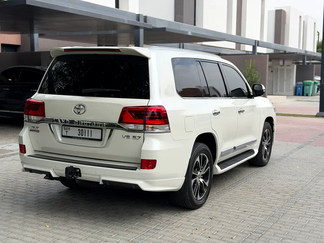 TOYOTA Land Cruiser VXR Grand Touring 2021 - photo 9 - Import Émirats | International Cars