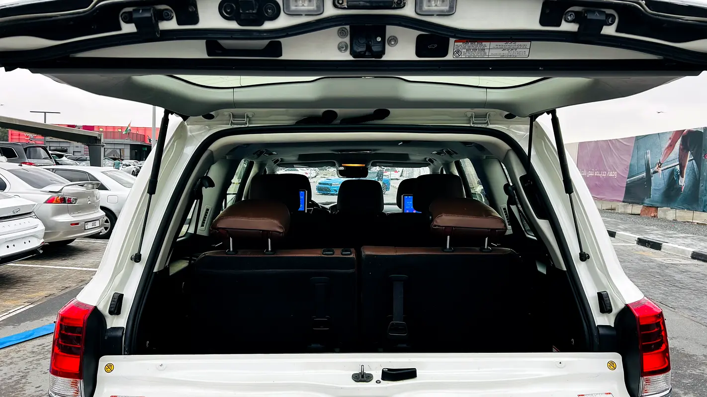 TOYOTA Land Cruiser VXR Grand Touring 2021 - photo 10 - Import Émirats | International Cars