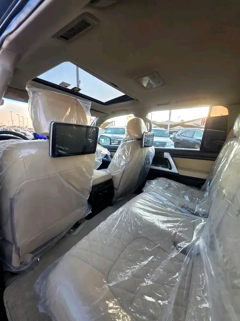 TOYOTA Land Cruiser 4.6L 2009 - photo 6 - Import Émirats | International Cars