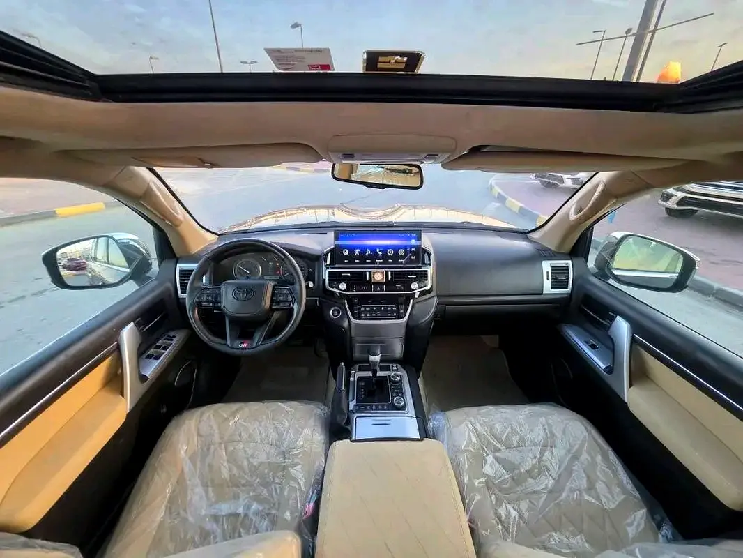 TOYOTA Land Cruiser 4.6L 2009 - photo 8 - Import Émirats | International Cars
