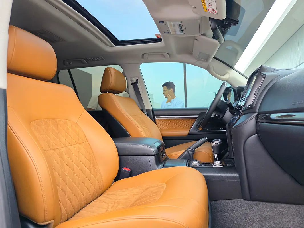 TOYOTA Land Cruiser GXR Grand Touring 2021 - photo 11 - Import Émirats | International Cars