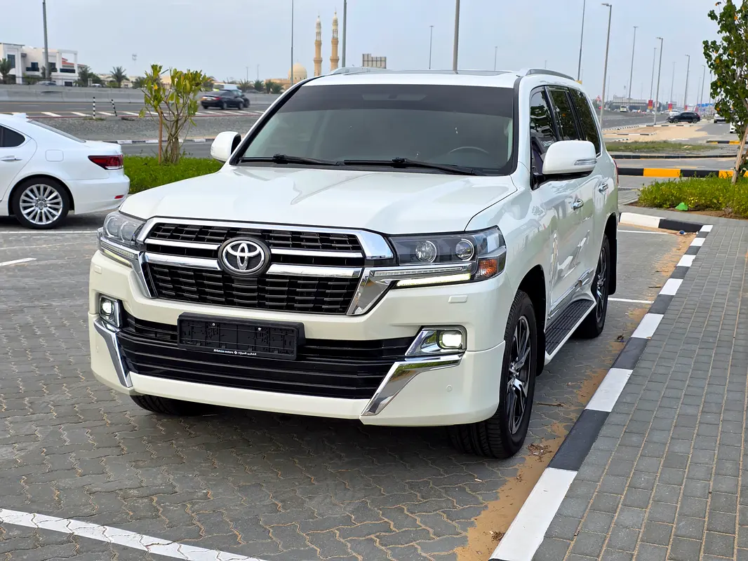 TOYOTA Land Cruiser GXR Grand Touring 2021 - photo 5 - Import Émirats | International Cars