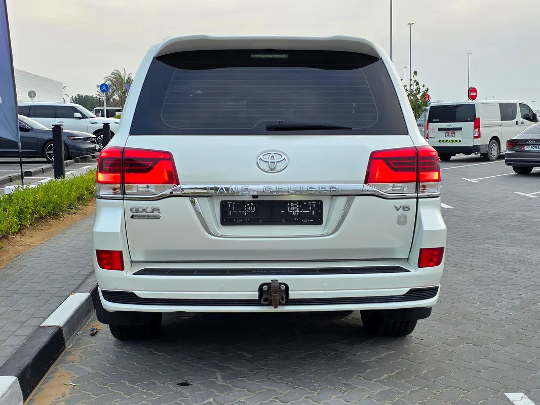 TOYOTA Land Cruiser GXR Grand Touring 2021 - photo 6 - Import Émirats | International Cars