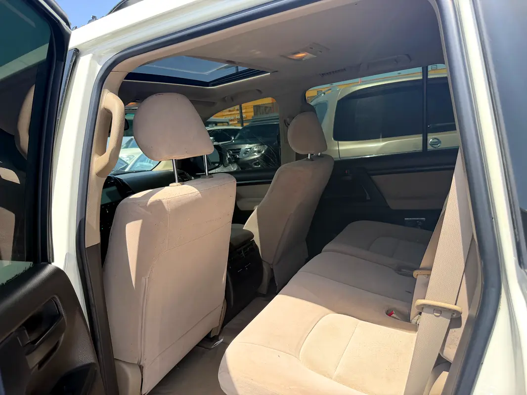 TOYOTA Land Cruiser GXR 2009 - photo 2 - Import Émirats | International Cars