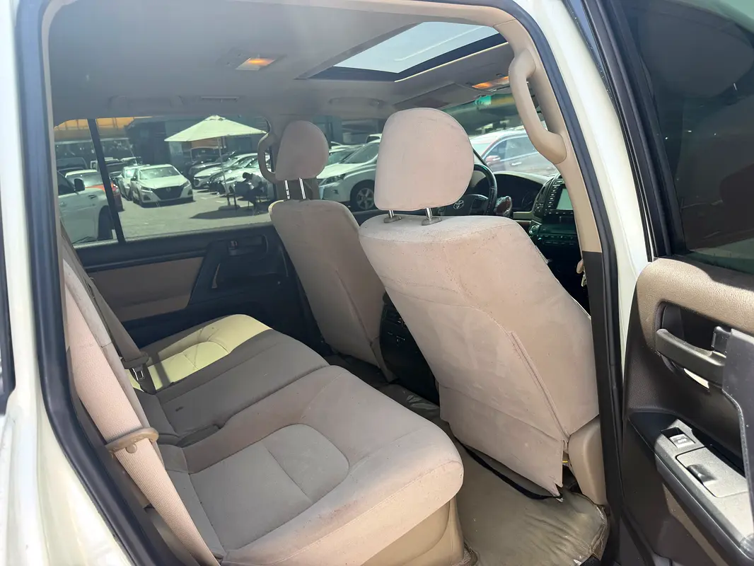 TOYOTA Land Cruiser GXR 2009 - photo 6 - Import Émirats | International Cars