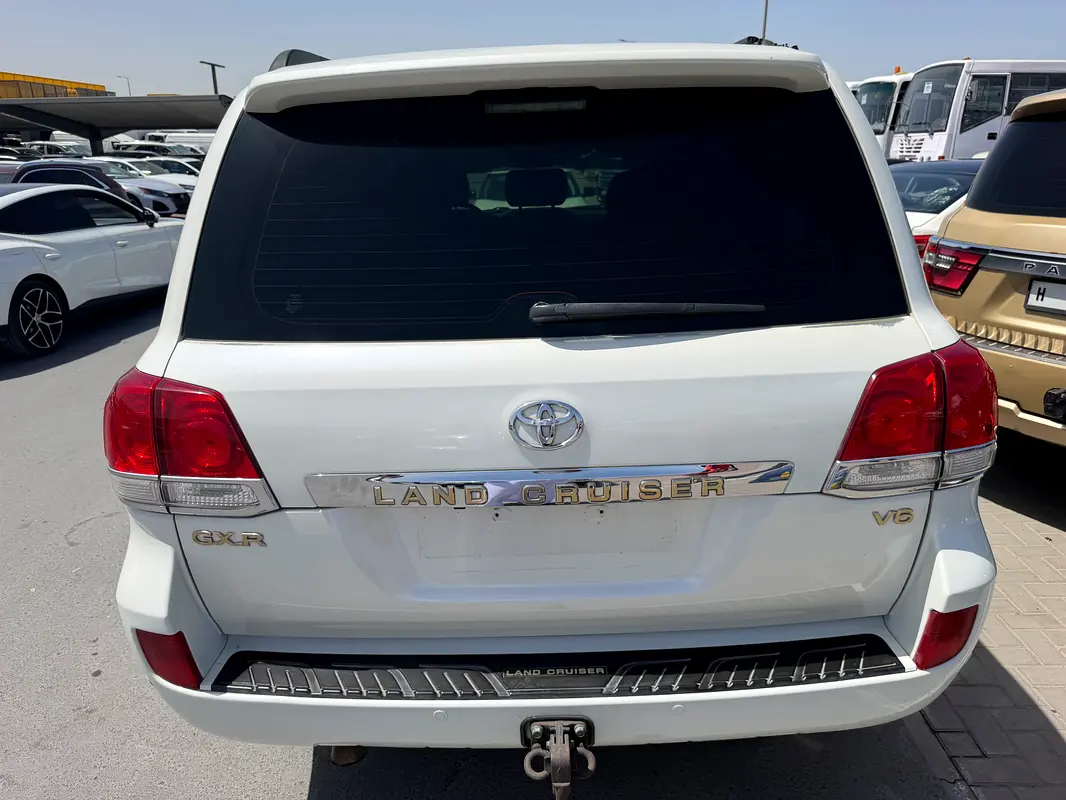 TOYOTA Land Cruiser GXR 2009 - photo 7 - Import Émirats | International Cars