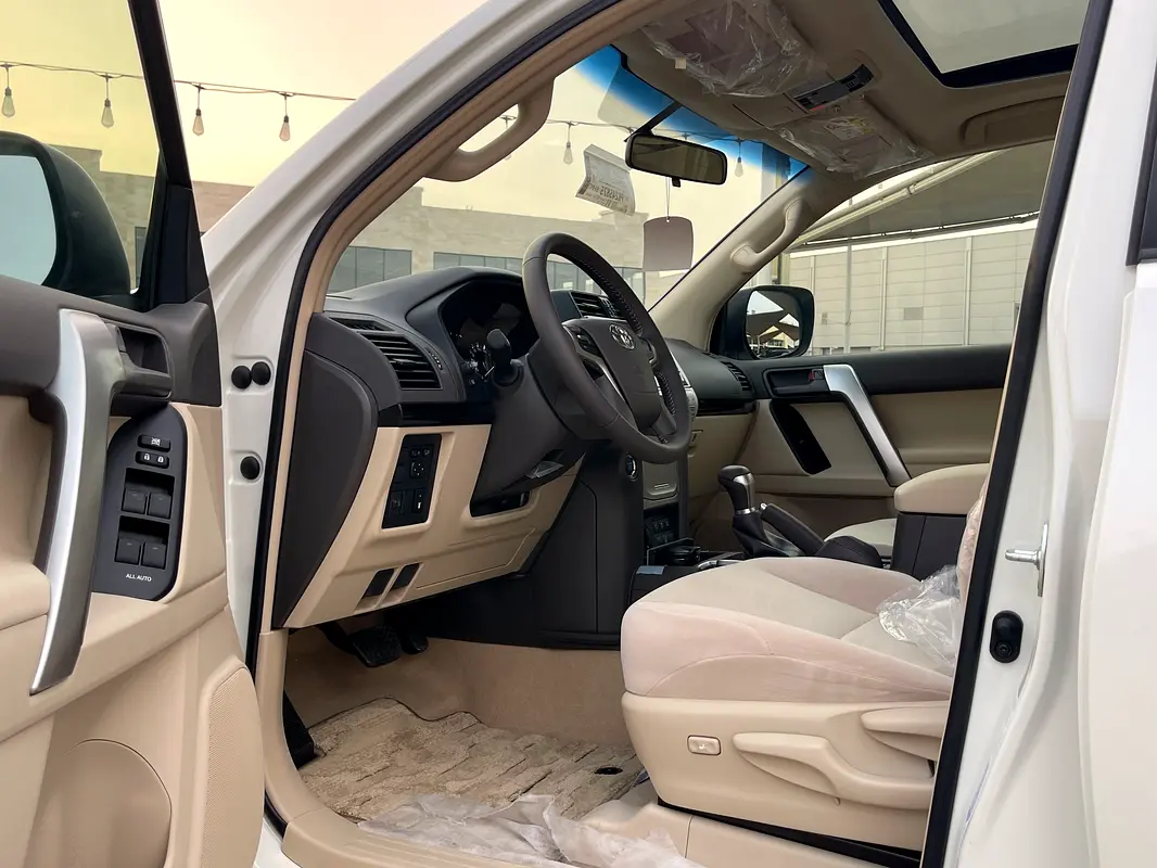 TOYOTA Prado GXR 2023 - photo 9 - Import Émirats | International Cars