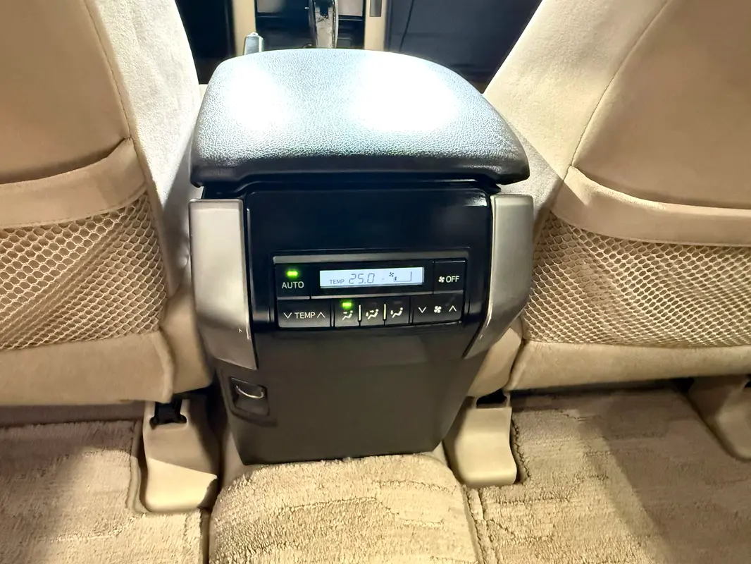 TOYOTA Prado TXL 2012 - photo 10 - Import Émirats | International Cars