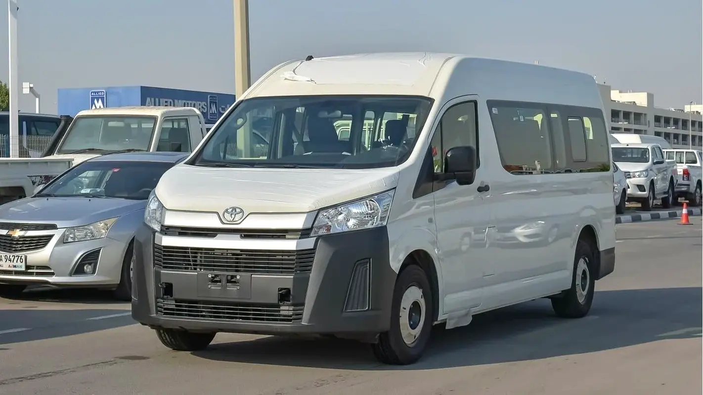 TOYOTA Hiace Standard 2026