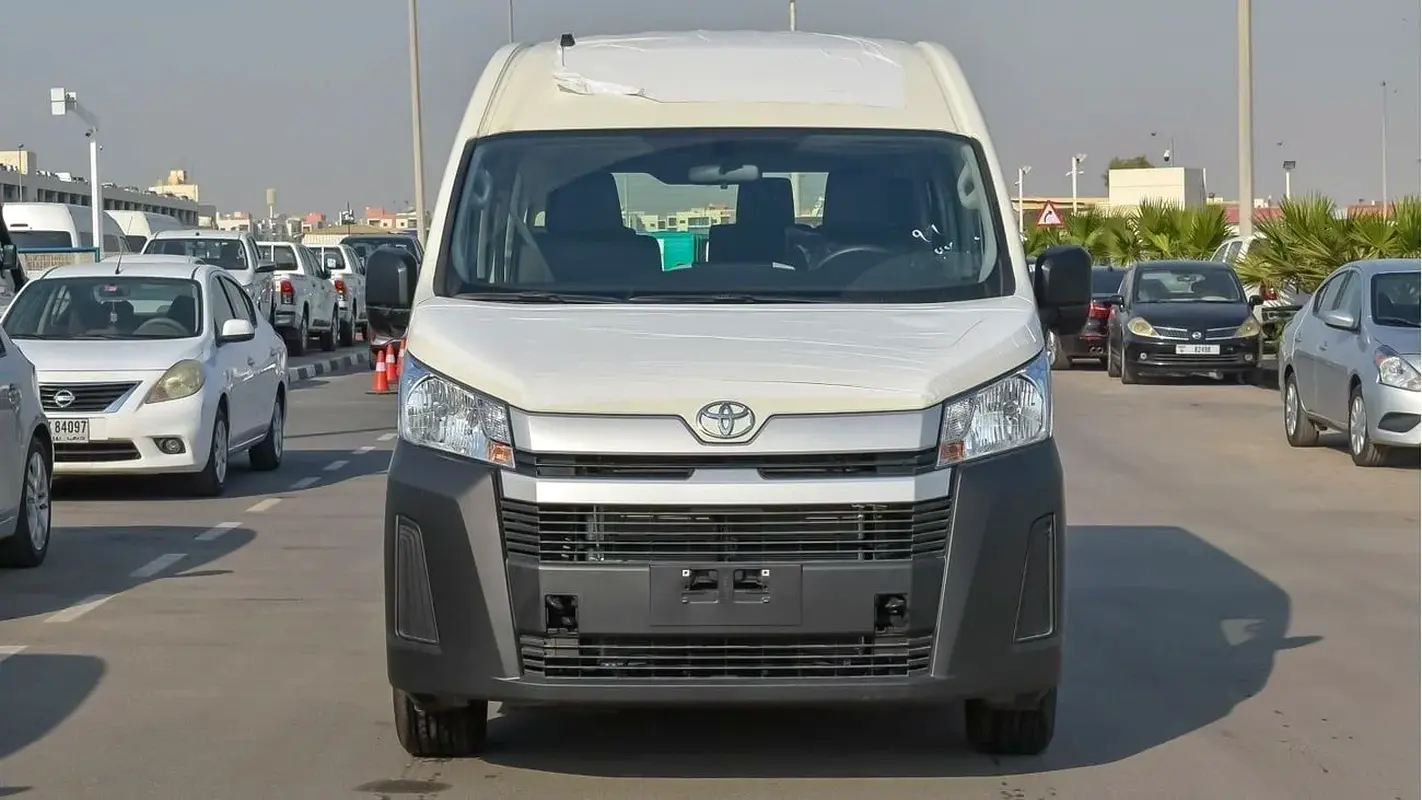 TOYOTA Hiace Standard 2026 - photo 2 - Import Émirats | International Cars