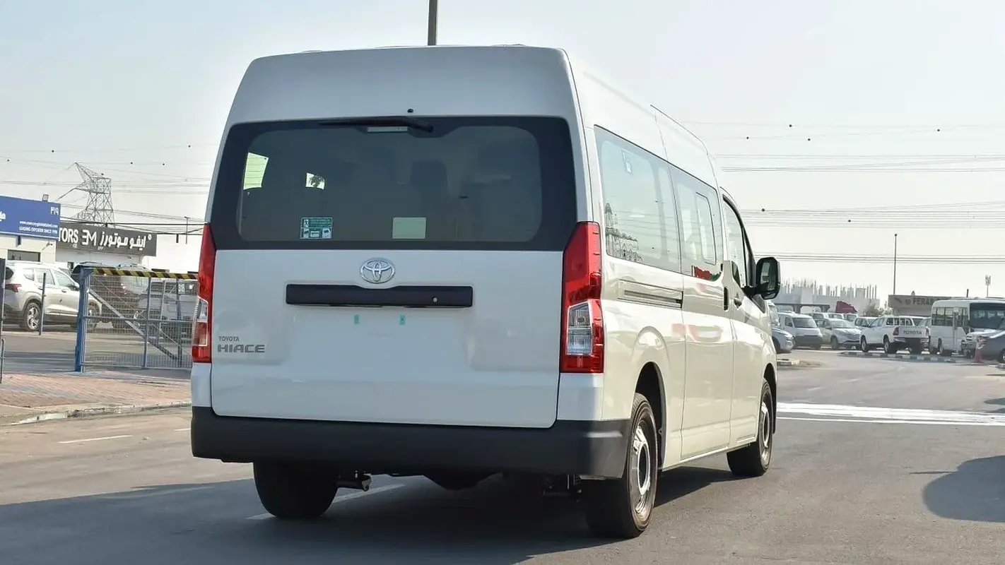 TOYOTA Hiace Standard 2026 - photo 3 - Import Émirats | International Cars