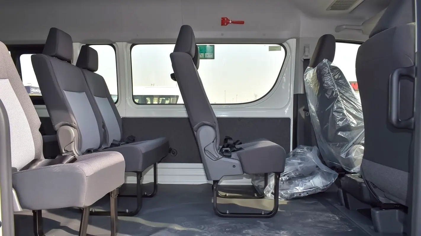 TOYOTA Hiace Standard 2026 - photo 5 - Import Émirats | International Cars