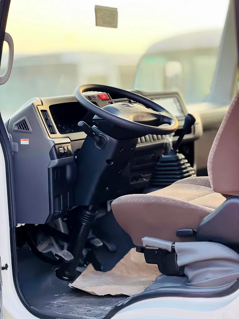 TOYOTA Coaster Basic 2025 - photo 7 - Import Émirats | International Cars