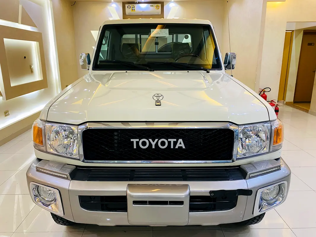 TOYOTA Land Cruiser 70 Série LC 79 LX 2022